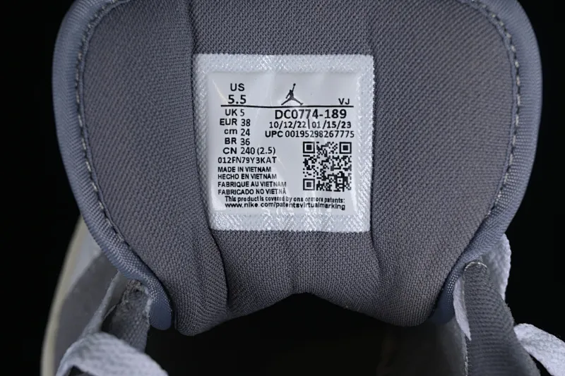 All categories Air Jordan Jordan series basketball shoes Air Jordan 1 Low Z version Air Jordan 1 Low AJ1 Joe 1 gray brown low-top cultural basketball shoes DC0774-189